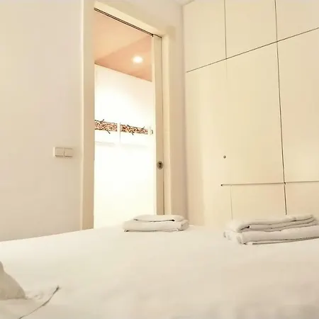 Comfortable Central Space דירה